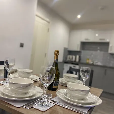 Urban Retreat - Bradford Gem Apartment *